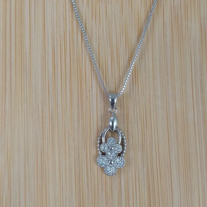 Colar Veneziana Pingente Flor Dupla Zircônia